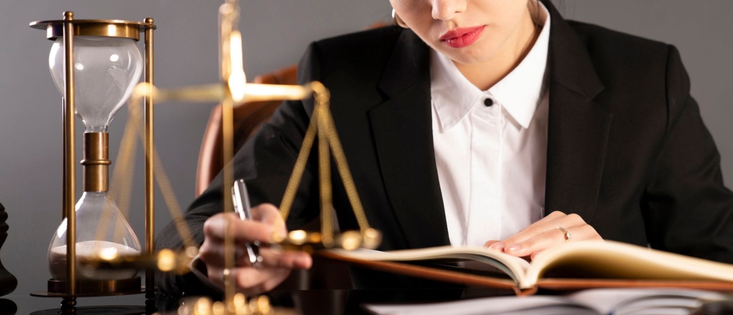 Avukatlık Stajı Başvuruları İçin Hukuk Mesleklerine Giriş Sınavı’na Girmiş Ve Başarı Belgesi Almış Olmak Zorunluluğu Getirildi